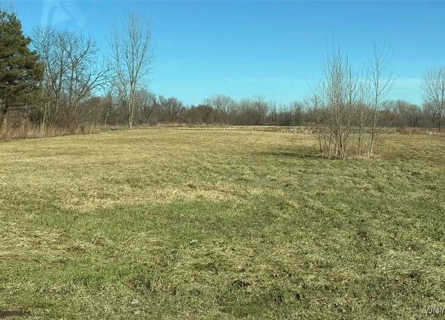 Property at 560 Lake St, Wilson, NY 14172