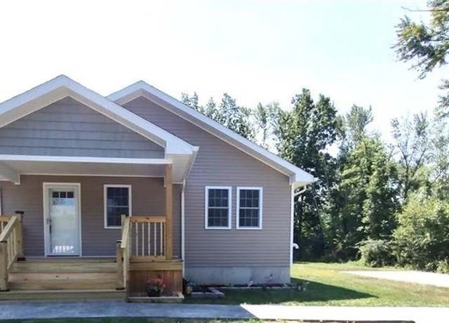 Property at 253 W Pleasant Ave, Evans, NY 14006, 3 beds, 2 baths