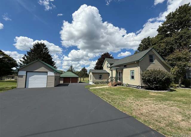 Property at 9088 Creek Rd, Batavia, NY 14020, 3 beds, 2 baths