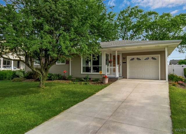 Property at 67 Kingsbury Ln, Tonawanda, NY 14150, 3 beds, 1 bath