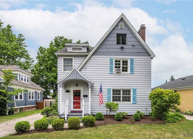 Property at 68 Bondcroft Dr, Amherst, NY 14226, 4 beds, 2 baths