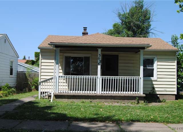 Property at 3028 Welch Ave, Niagara Falls, NY 14303, 3 beds, 1.5 baths