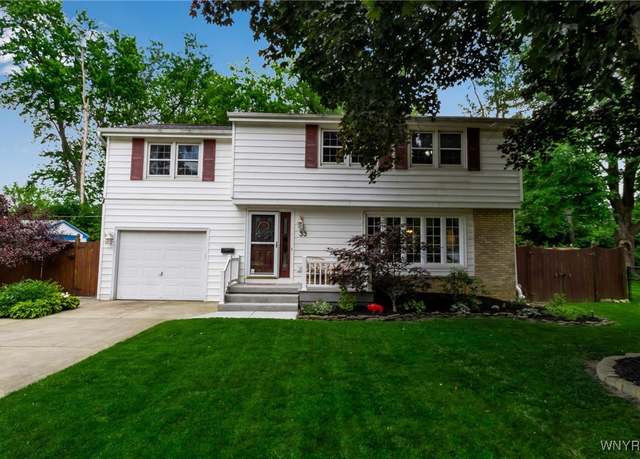 Property at 33 Cindy Dr, Amherst, NY 14221, 4 beds, 2.5 baths