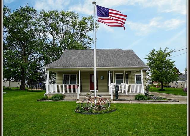Property at 24 Porter Ave, North Tonawanda, NY 14120, 3 beds, 2 baths