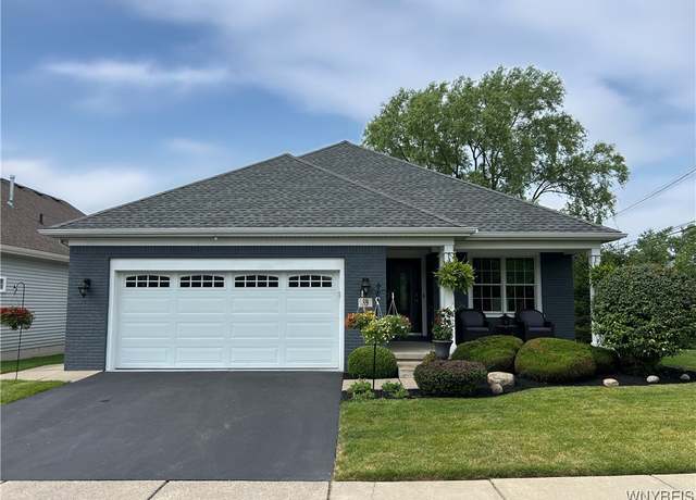 Property at 89 Blossom Wood Ln, Cheektowaga, NY 14227, 2 beds, 2 baths
