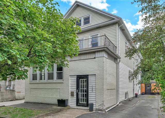 Property at 135 Hartwell Rd, Buffalo, NY 14216, 6 beds, 3 baths