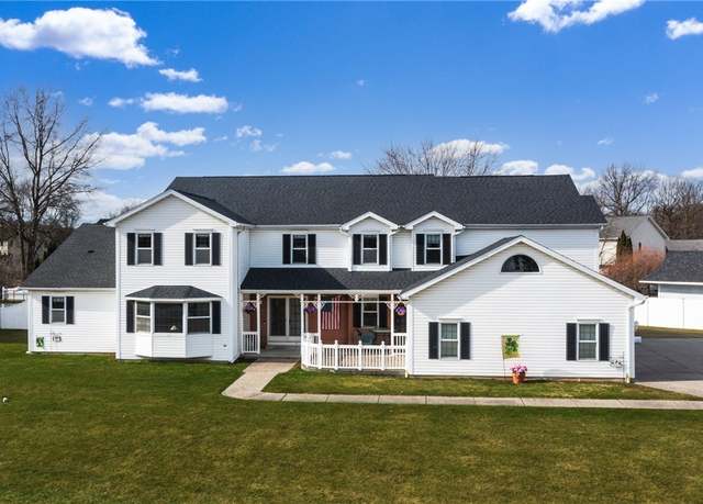 Property at 675 Raymond Dr, Lewiston, NY 14092, 5 beds, 5.5 baths