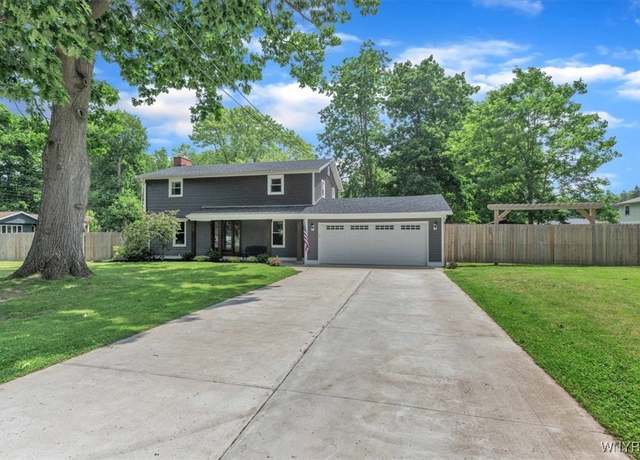Property at 4 Alpine Dr, Hanover, NY 14136, 4 beds, 2 baths