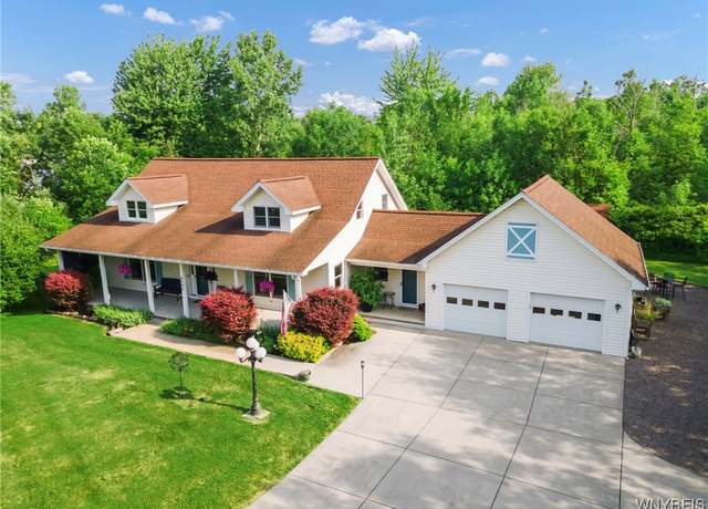 Property at 8790 Stahley Rd, Clarence, NY 14051, 2 beds, 2 baths
