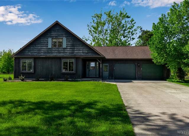 Property at 1370 Whitehaven Rd, Grand Island, NY 14072, 3 beds, 2.5 baths