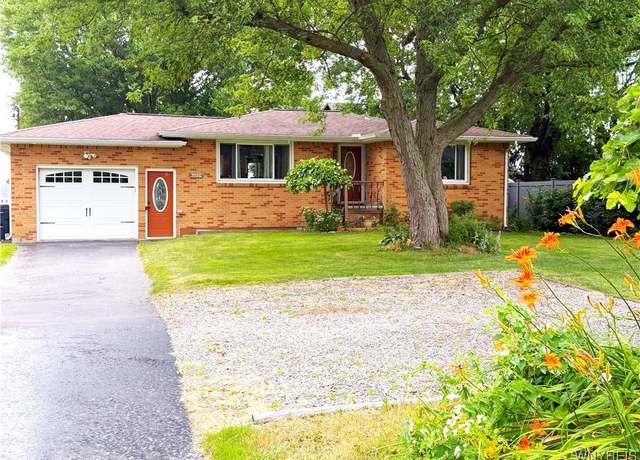 Property at 653 S S Colony Rd, Grand Island, NY 14072, 3 beds, 2 baths