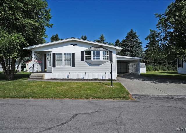 Property at 108 Parkside Cir, Cheektowaga, NY 14227, 2 beds, 2 baths