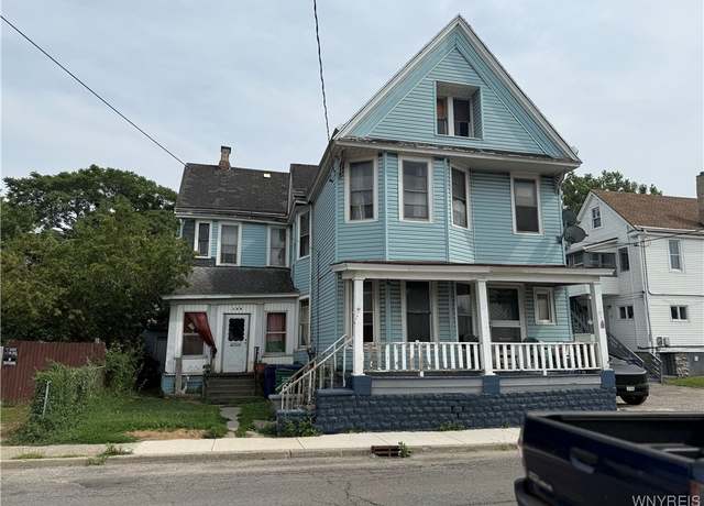 Property at 159 Smith St, Buffalo, NY 14210, 6 beds, 2 baths