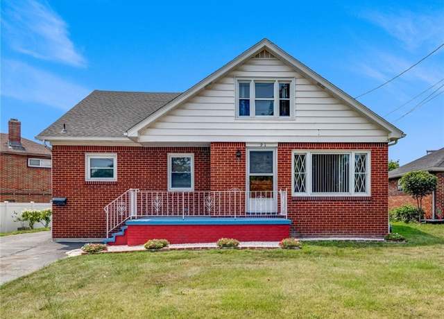 Property at 91 Bloomfield Ave, Lancaster, NY 14043, 5 beds, 2 baths