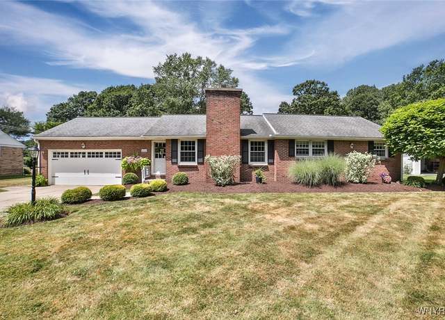Property at 4530 Greenbriar Rd, Clarence, NY 14221, 3 beds, 2.5 baths