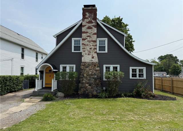 Property at 17 Orchard Ave, Evans, NY 14006, 3 beds, 1 bath