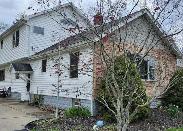 Property at 239 Bullis Rd, West Seneca, NY 14224, 4 beds, 2 baths