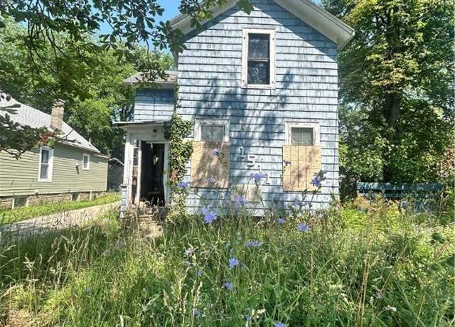 Property at 1511 13th St, Niagara Falls, NY 14305, 3 beds, 1.5 baths