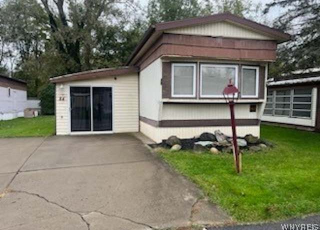 Property at 84 Carefree Ln, Cheektowaga, NY 14227, 2 beds, 1 bath