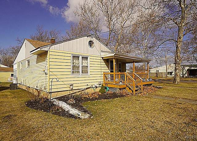 Property at 454 70th St, Niagara Falls, NY 14304, 3 beds, 2 baths