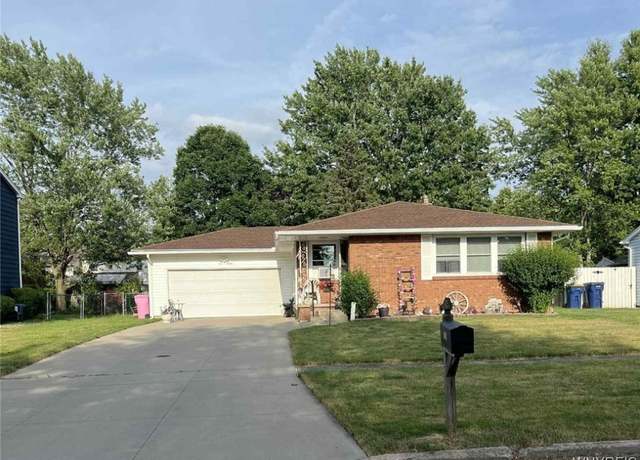 Property at 120 Park Lane Cir, Lockport City, NY 14094, 3 beds, 1 bath