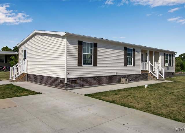 Property at 4217 Mohawk Pkwy, Niagara, NY 14304, 3 beds, 2 baths