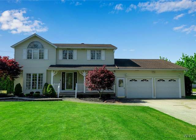 Property at 29 Brunck Rd, Lancaster, NY 14086, 3 beds, 2.5 baths
