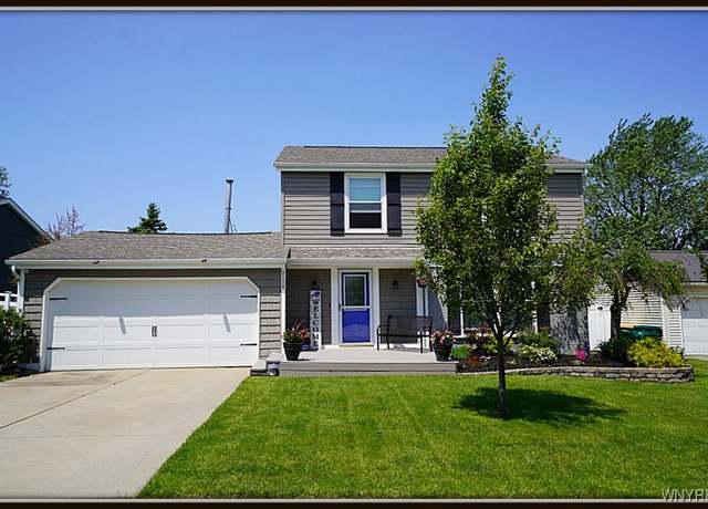 Property at 3190 Clearview Way, Hamburg, NY 14219, 4 beds, 1.5 baths