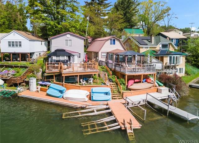 Property at 328 Lakeview Blvd, Machias, NY 14042, 4 beds, 1.5 baths