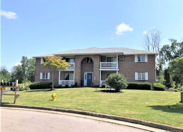 Property at 2185 Violet Cir, Wheatfield, NY 14304, 8 beds, 4 baths
