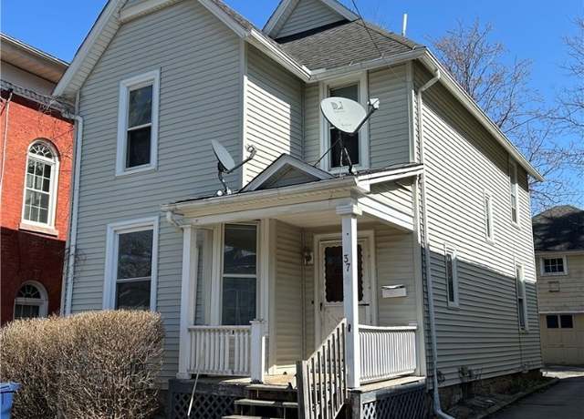 Property at 37 Park Pl, Lockport-city, NY 14094, 3 beds, 1.5 baths