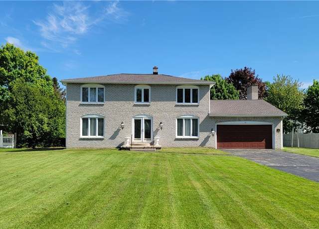 Property at 1150 Como Park Blvd, Cheektowaga, NY 14043, 4 beds, 2.5 baths