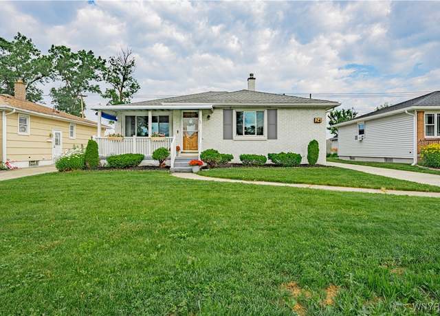 Property at 24 Ceil Dr, Cheektowaga, NY 14227, 3 beds, 2 baths