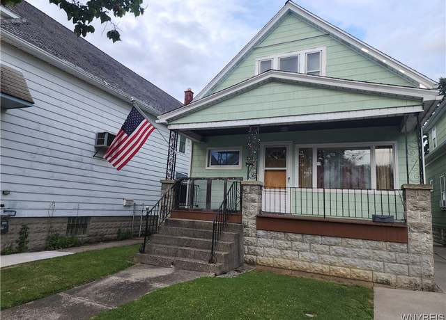 Property at 127 Barnard St, Buffalo, NY 14206, 4 beds, 2 baths