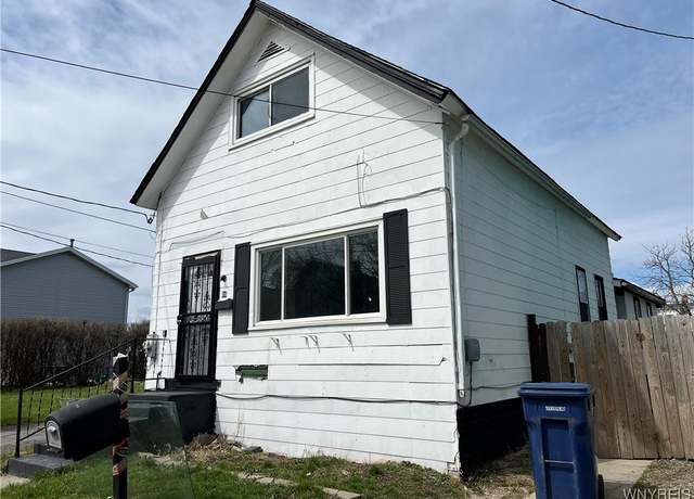 Property at 86 Moreland St, Buffalo, NY 14206, 4 beds, 1 bath