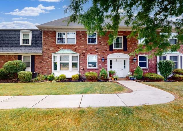 Property at 1420 Maple Rd #5, Amherst, NY 14221, 2 beds, 2 baths