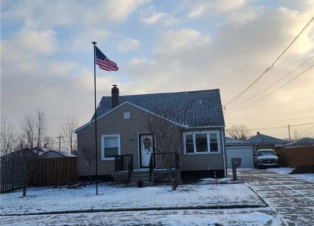 Property at 93 Helen St, Cheektowaga, NY 14206, 2 beds, 1 bath