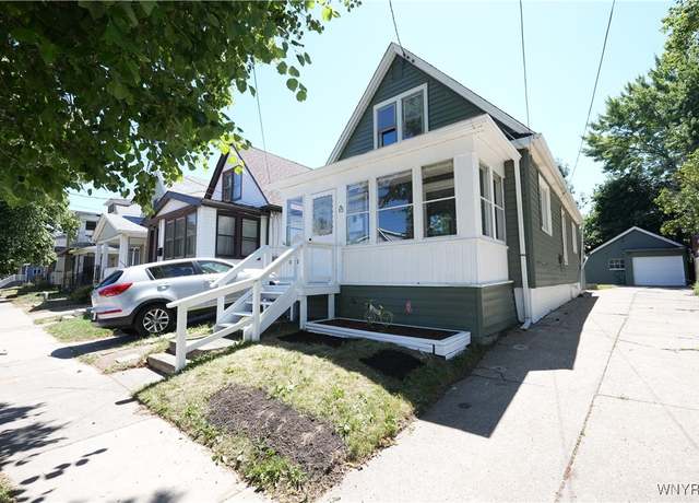 Property at 15 Royal Ave, Buffalo, NY 14207, 3 beds, 1 bath