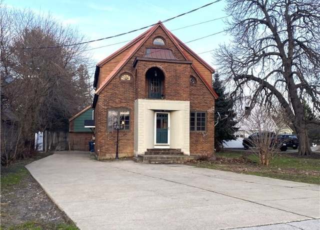 Property at 2200 Abbott Rd, Lackawanna, NY 14218, 5 beds, 3 baths