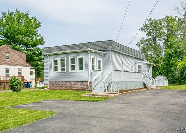 Property at 828 Hard Rd, Webster, NY 14580, 3 beds, 1 bath
