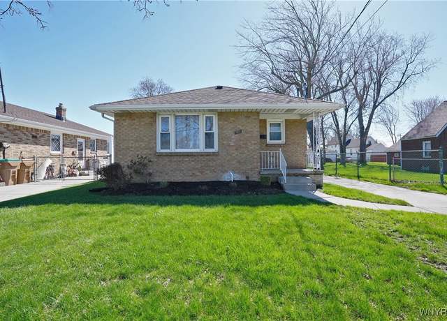 Property at 191 Alaska St, Cheektowaga, NY 14206, 3 beds, 1.5 baths
