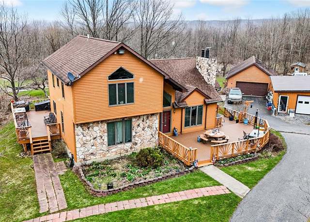 Property at 1965 Maxon Rd, Bennington, NY 14167, 3 beds, 2.5 baths