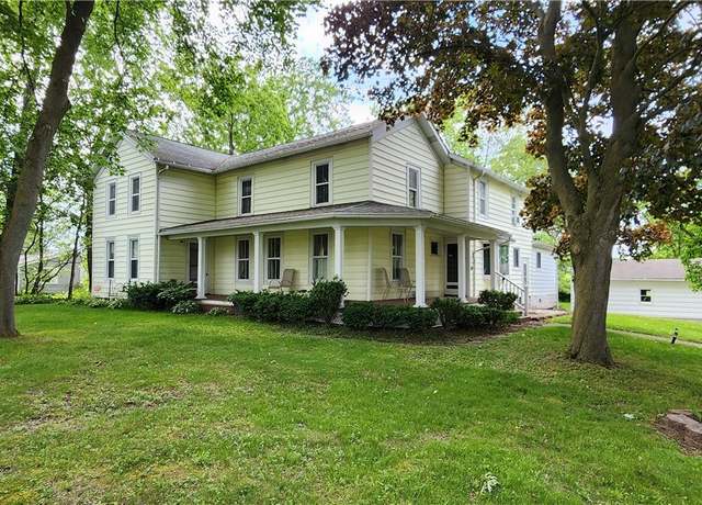 Property at 7029 Akron Rd, Lockport-town, NY 14094, 5 beds, 2 baths