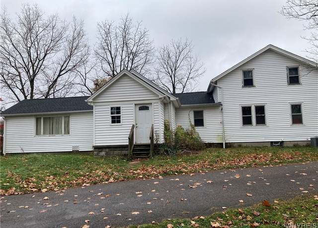 Property at 75 Schaefer Rd, West Seneca, NY 14218, 4 beds, 3 baths