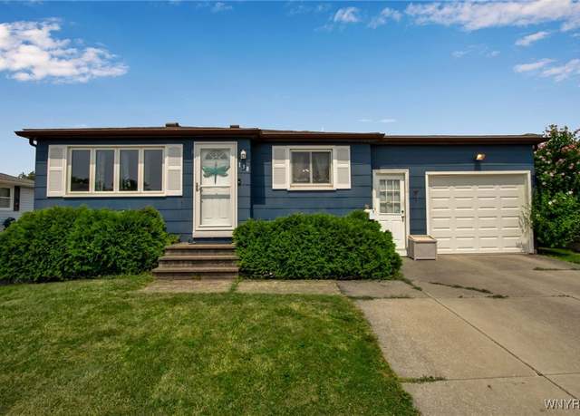 Property at 138 Bronx Dr, Cheektowaga, NY 14227, 3 beds, 2 baths