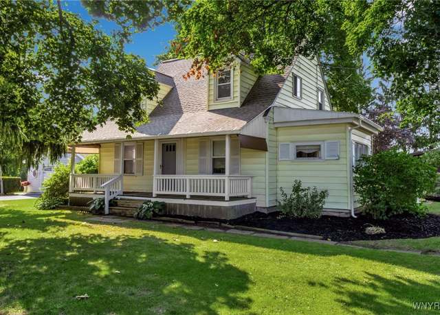 Property at 7308 Rochester Rd, Lockport Town, NY 14094, 3 beds, 1.5 baths