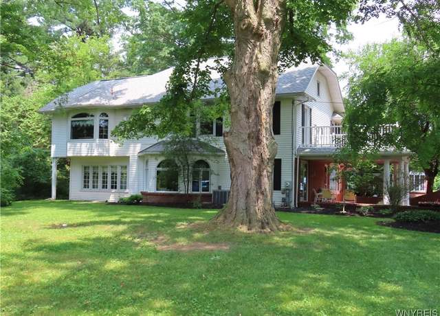 Property at 2271 Bullis Rd, Elma, NY 14059, 4 beds, 4 baths