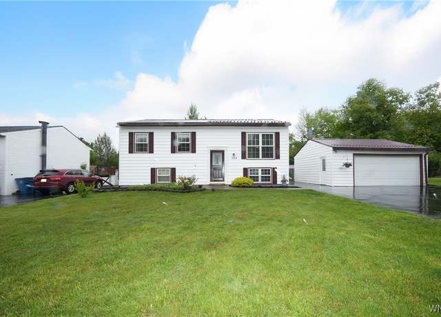 Property at 704 Beach Rd, Evans, NY 14006, 4 beds, 2 baths