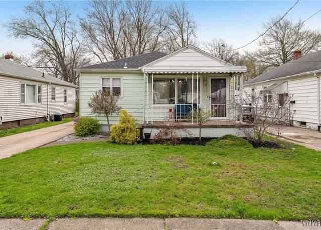 Property at 677 78th St, Niagara Falls, NY 14304, 3 beds, 1 bath