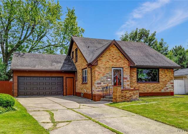 Property at 35 Kendale Rd, Cheektowaga, NY 14215, 5 beds, 2.5 baths